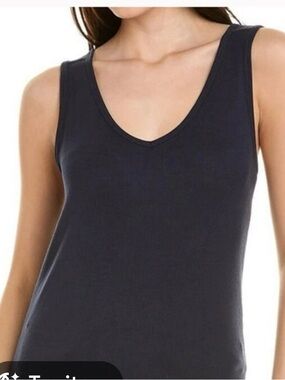 CAbi V-Neck Tank Top - black